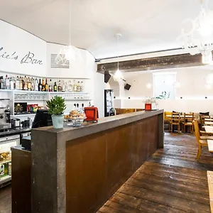 Hostel Sophie's, Prága